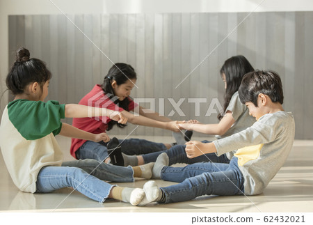 Child friendship play Child friendship play 62432021