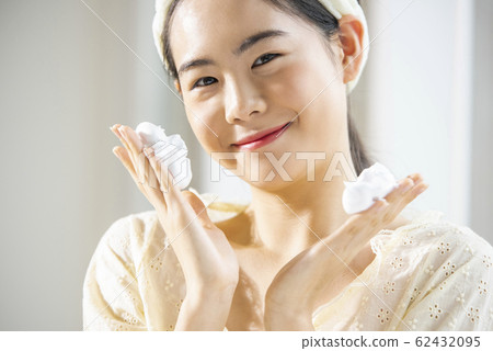 Beauty woman Beauty woman 62432095