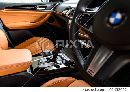 Automobile / in-car Automobile / in-car 62432632