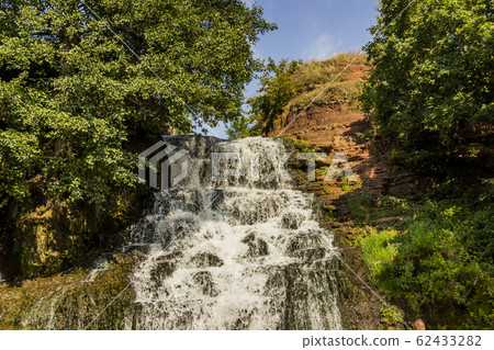 a big waterfall 62433282