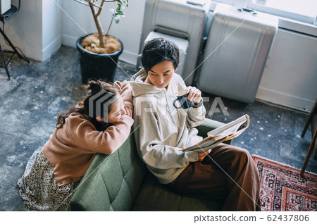 Couple lifestyle Couple lifestyle 62437806