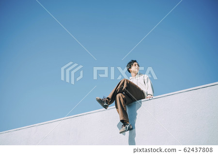 戶外男人的肖像 戶外男人的肖像 62437808