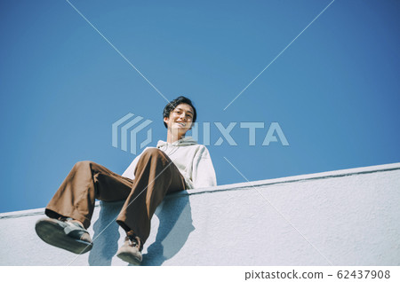 戶外男人的肖像 62437908