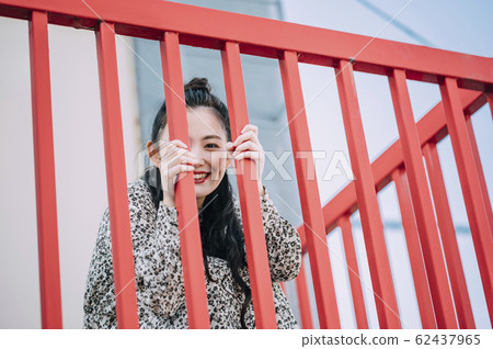 戶外女人 62437965