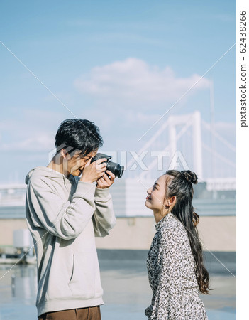 射擊的男人和女人 射擊的男人和女人 62438266