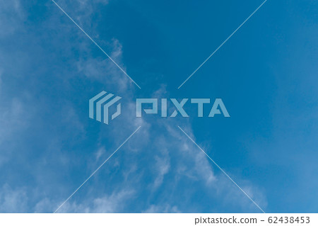 White cloud and blue sky background 62438453