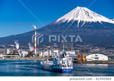 《靜岡縣》俯瞰富士山的塔古拉港 62440968