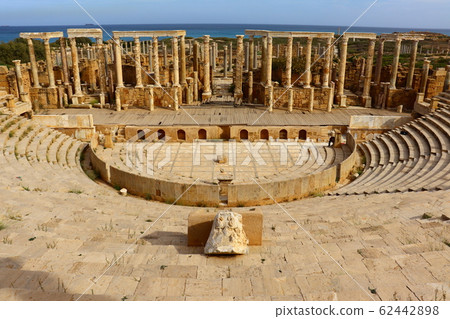 Leptis Magna 62442898