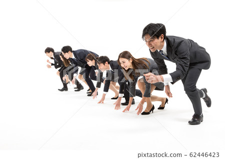 Large number of people Large number of people Business Run Start dash 62446423