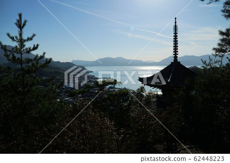 [Chugoku 33 Kannon Sacred Ground] Tenth Ikuo Hirayama's three-storied pagoda and the scenery of the Seto Inland Sea, Onomichi City, Hiroshima Prefecture 62448223
