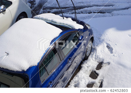 雪的停車場 62452803
