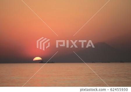 Coast of Chiba City Sunset 62455930