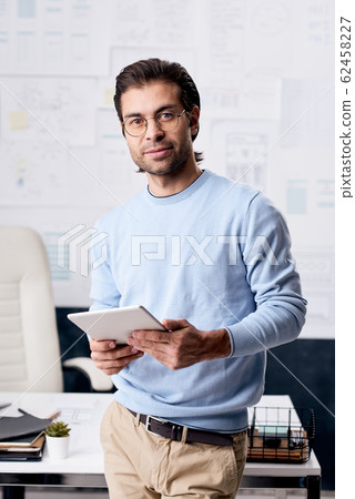 Modern Young Businessman Portrait Modern Young Businessman Portrait 62458227