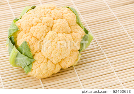 Orange cauliflower 62460658