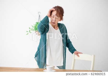 痛苦的成熟女人 62466915