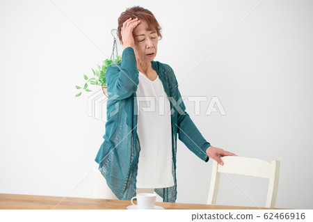 痛苦的成熟女人 62466916