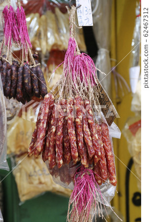 Chinese sausage sold in Tokusuke-Do, Hong Kong 62467312