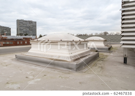an Dome on the roof 62467838