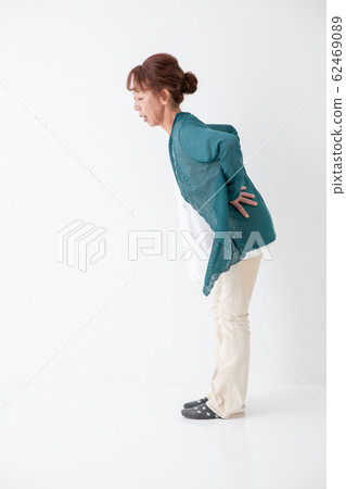 Painful mature woman Painful mature woman 62469089