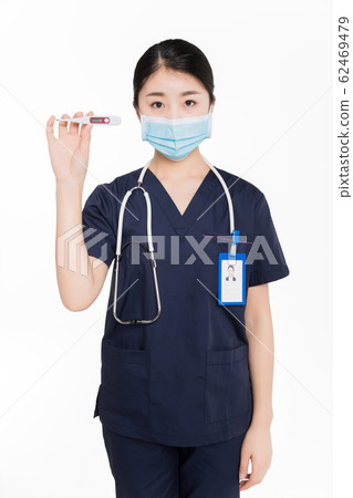 young chinese surgeon young chinese surgeon 62469479