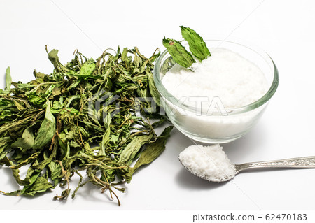 Dry stevia leaves Dry stevia leaves 62470183