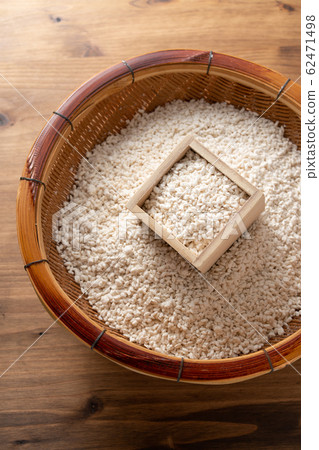 Malted rice  62471498
