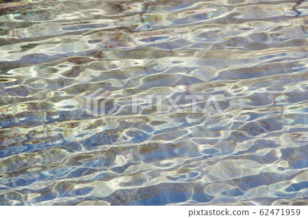 閃爍的水面 62471959