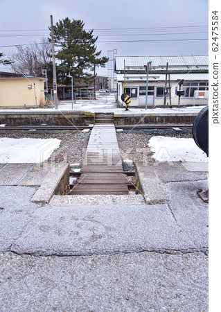 冬季拍攝北海道八雲町JR樂部站的照片 62475584
