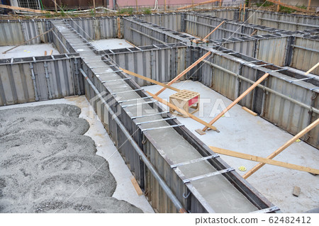 Building foundation work 62482412