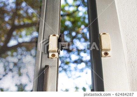 Broken security magnetic lock contact for mosquito wire screen window, Repair Room concept 62484287