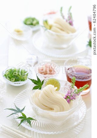 Somen in an ice bowl 62484796