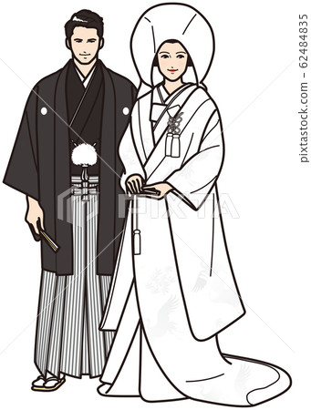 Bride and groom in white solid and crested hakama 62484835