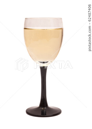glass of champagne 62487406