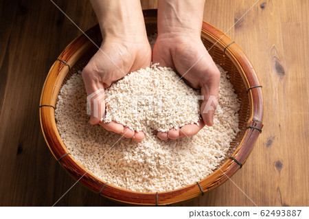Hold rice koji Hold rice koji 62493887