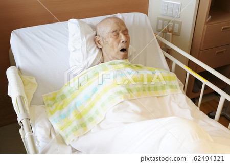 Geriatric room Geriatric room 62494321