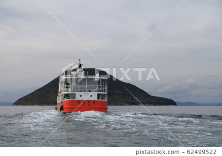 Liner "Shin Nagisa 2" from Tadotsu Port to Takami Island Liner "Shin Nagisa 2" from Tadotsu Port to Takami Island 62499522