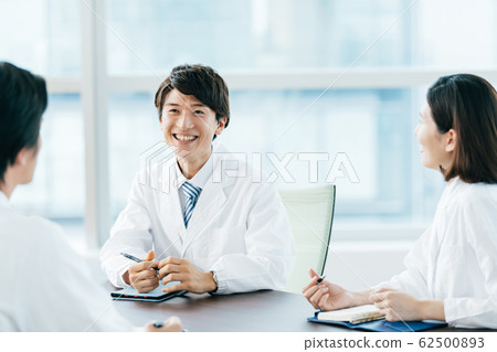 Business scene 62500893