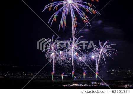 (Yamanashi Prefecture) Shinmei Fireworks (Yamanashi Prefecture) Shinmei Fireworks 62501524