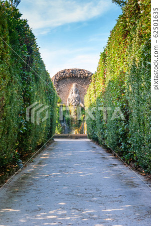 Famous Italian Renaissance garden. Tivoli Gardens. 62501635