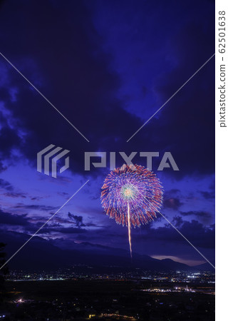 (Yamanashi Prefecture) Shinmei Fireworks 62501638