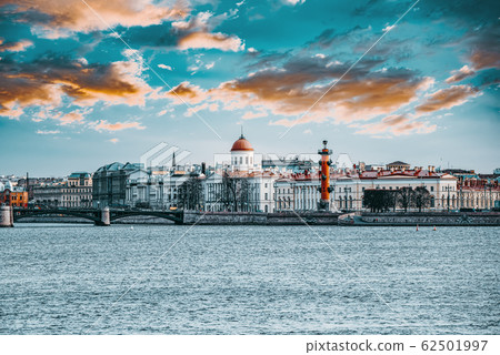 Rostral Columns on the spit of Vasilievsky island. 62501997