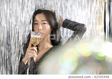 美麗女人周年紀念 62505446