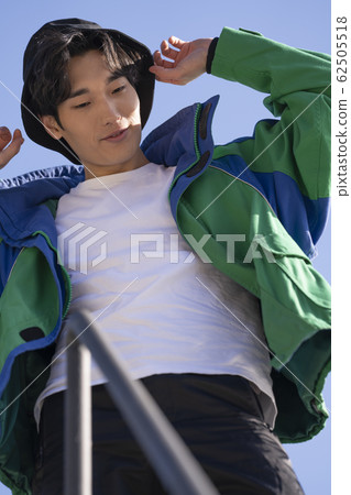 Sports men lively Sports men lively 62505518