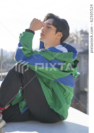 Sports men lively Sports men lively 62505524