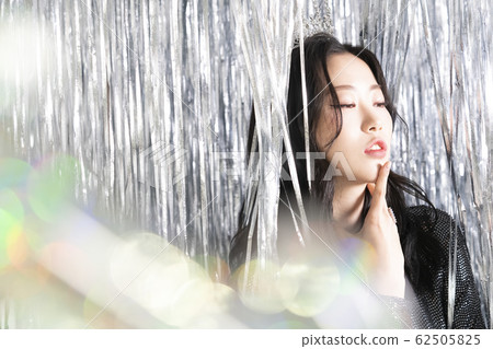 Beauty woman anniversary Beauty woman anniversary 62505825
