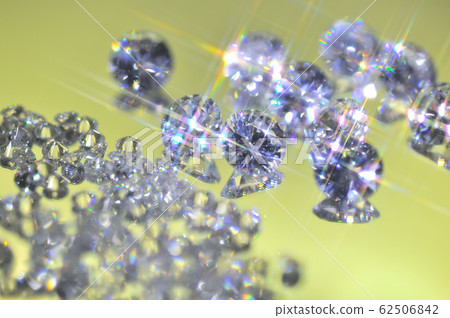 Brightness of cubic zirconia 62506842
