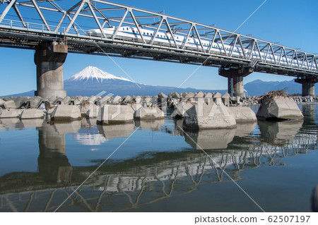 Fuji and the bullet train 62507197