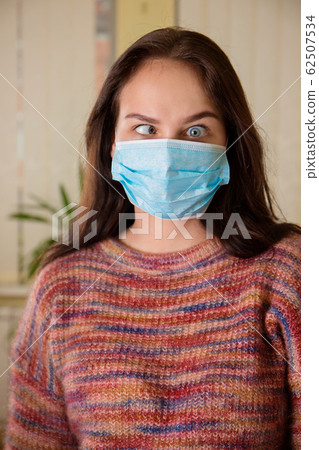 cross-eyed girl in a blindfold cross-eyed girl in a blindfold 62507534
