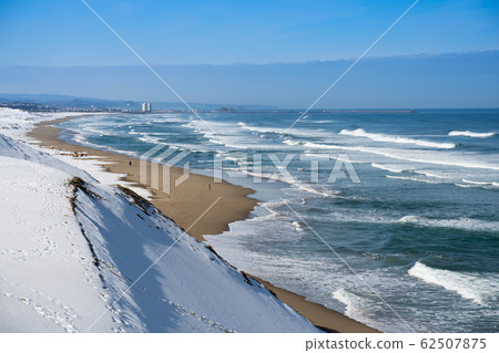 Snow scenic Tottori dune Snow scenic Tottori dune 62507875