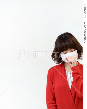 戴著面具的女人 戴著面具的女人 62509015